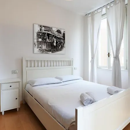 Appartamento Primopiano - Copernico 49 *