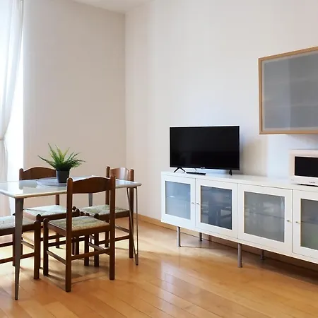 Appartamento Primopiano - Copernico 49 *